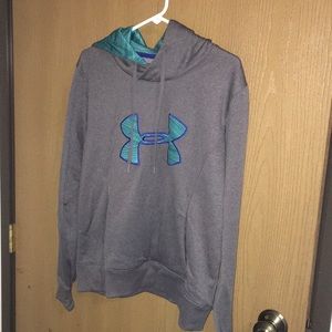 Gray Under Armour sweatshirt